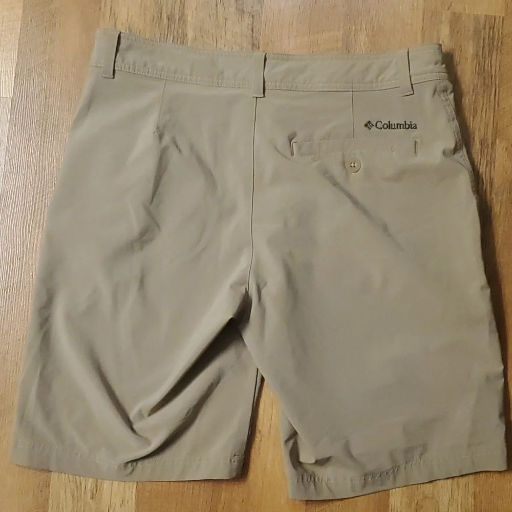 Columbia excellent shorts